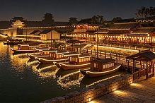 景区灯光亮化千城一面？用纳西东巴文化打造不一样的夜景