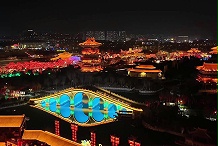 景区夜景暗淡=白白丢客！一体化灯光亮化帮你留住夜间流量