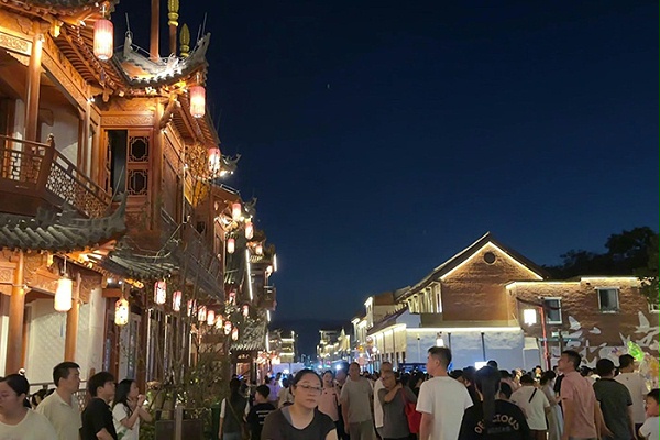 明亮照明集团亮化工程案例