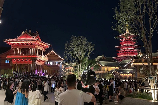 亮化工程公司