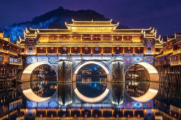 凤凰古城灯光亮化