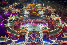 游客抱怨“晚上太黑”？亮化工程让景区夜晚“有看头”！