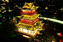 游客抱怨景区夜无趣？灯光亮化工程让夜晚活力满满，客流翻倍
