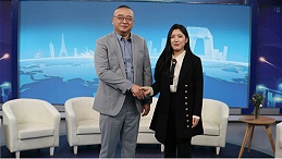 明亮照明集团创始人荆明慧荣登CCTV中央新影发现之旅《牛商论道》