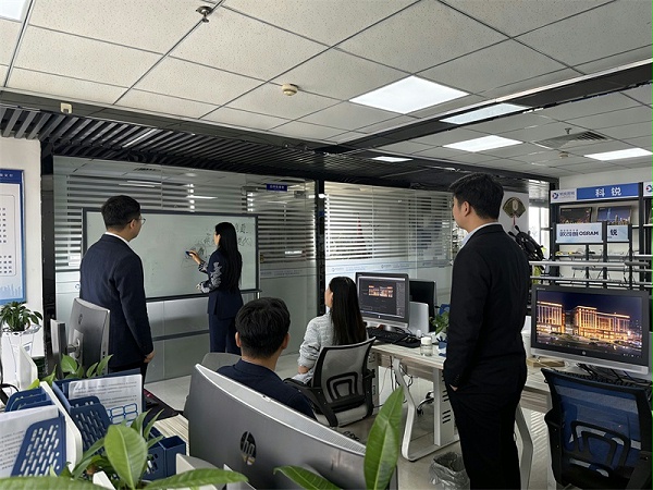 明亮照明集团设计团队