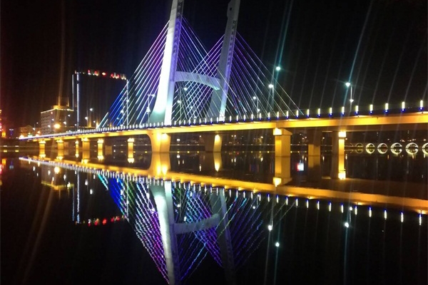 大桥亮化工程-体现城市现代气息