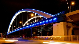 城市桥梁亮化工程达到美化城市夜景的效果