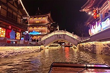 景区灯光亮化缺席？二消占比不足8%，餐饮住宿全线亏损！