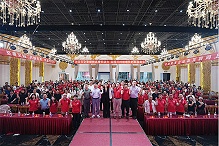 超额完成158%！荆明慧(辉)以总指挥身份出席第十三届牛商争霸赛河南战区总结表彰大会