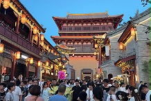 游客抱怨“晚上没活动”？亮化让景区夜晚变成“欢乐不打烊”的乐园​