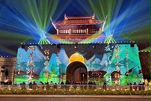 别家景区人气爆棚，只因有3D全息投影！你的景区还在等什么？​