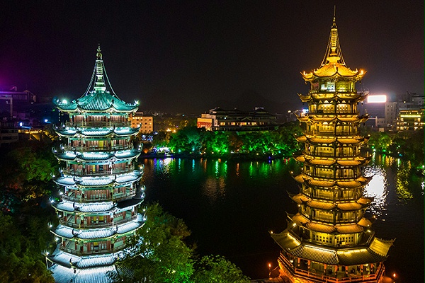 景区古塔灯光亮化