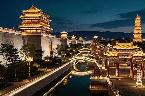 山西大同古城夜景单调？景区灯光亮化融合北魏文化焕新夜游